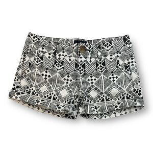 American Eagle Midi Black White Stretch Shorts Size 0